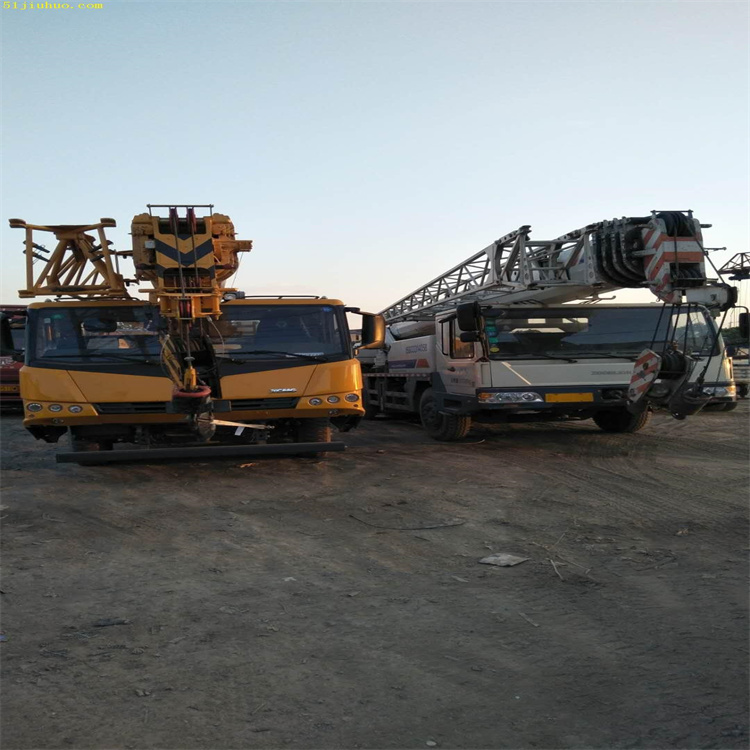 剑阁吊车吊挖机正确办法